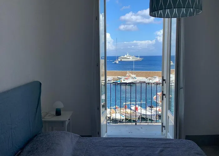 Marina Corta * Липари